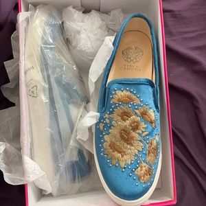 NIB Vince Camuto loafer